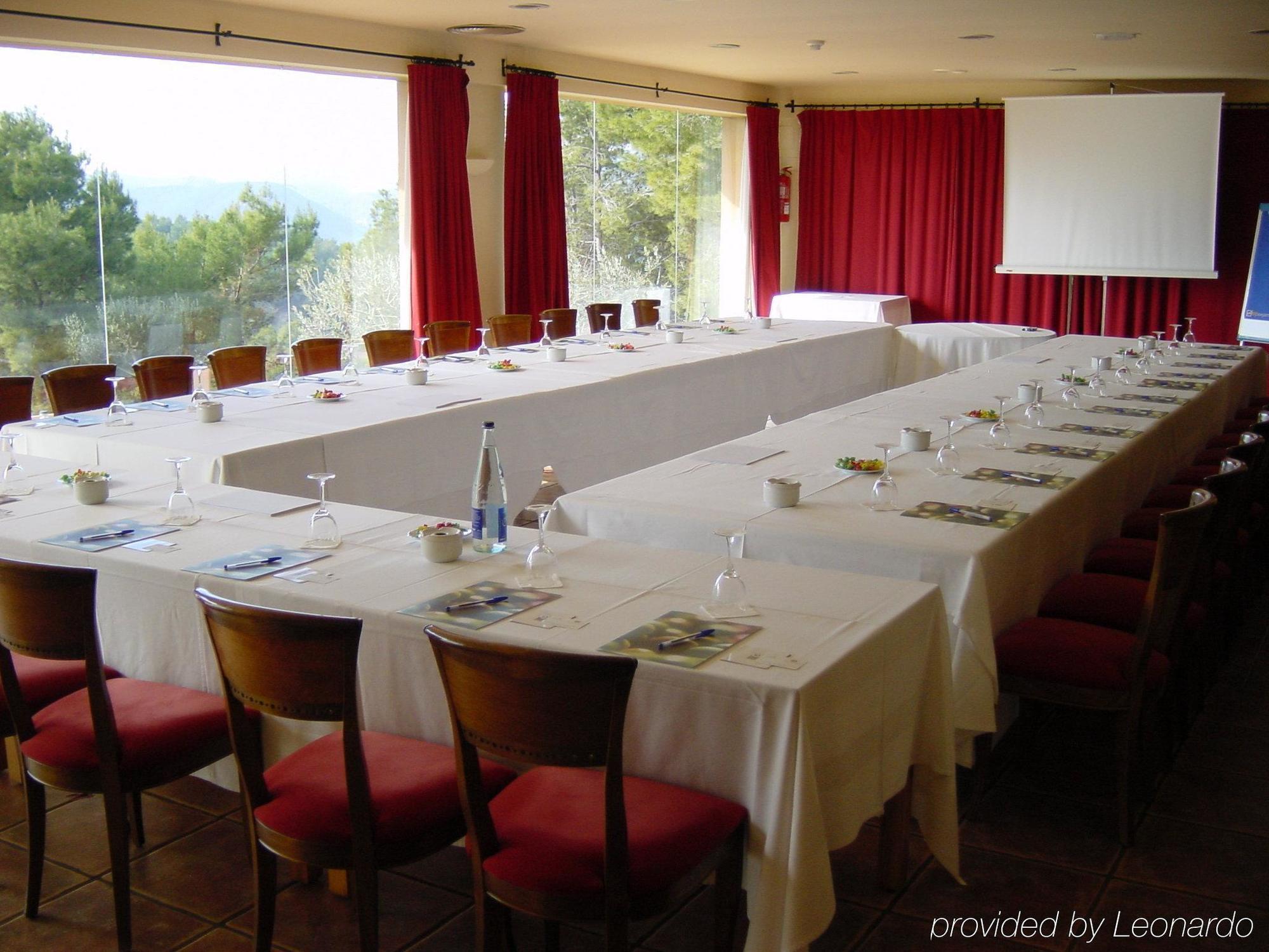 Hotel Golf Can Rafel Corbera de Llobregat Faciliteiten foto